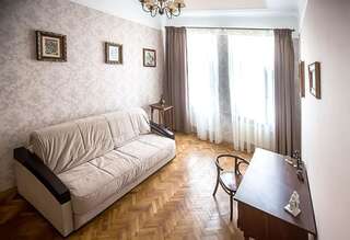 Апартаменты Gorgeous apartments in historical center of Lvov Львов Апартаменты с 2 спальнями-18